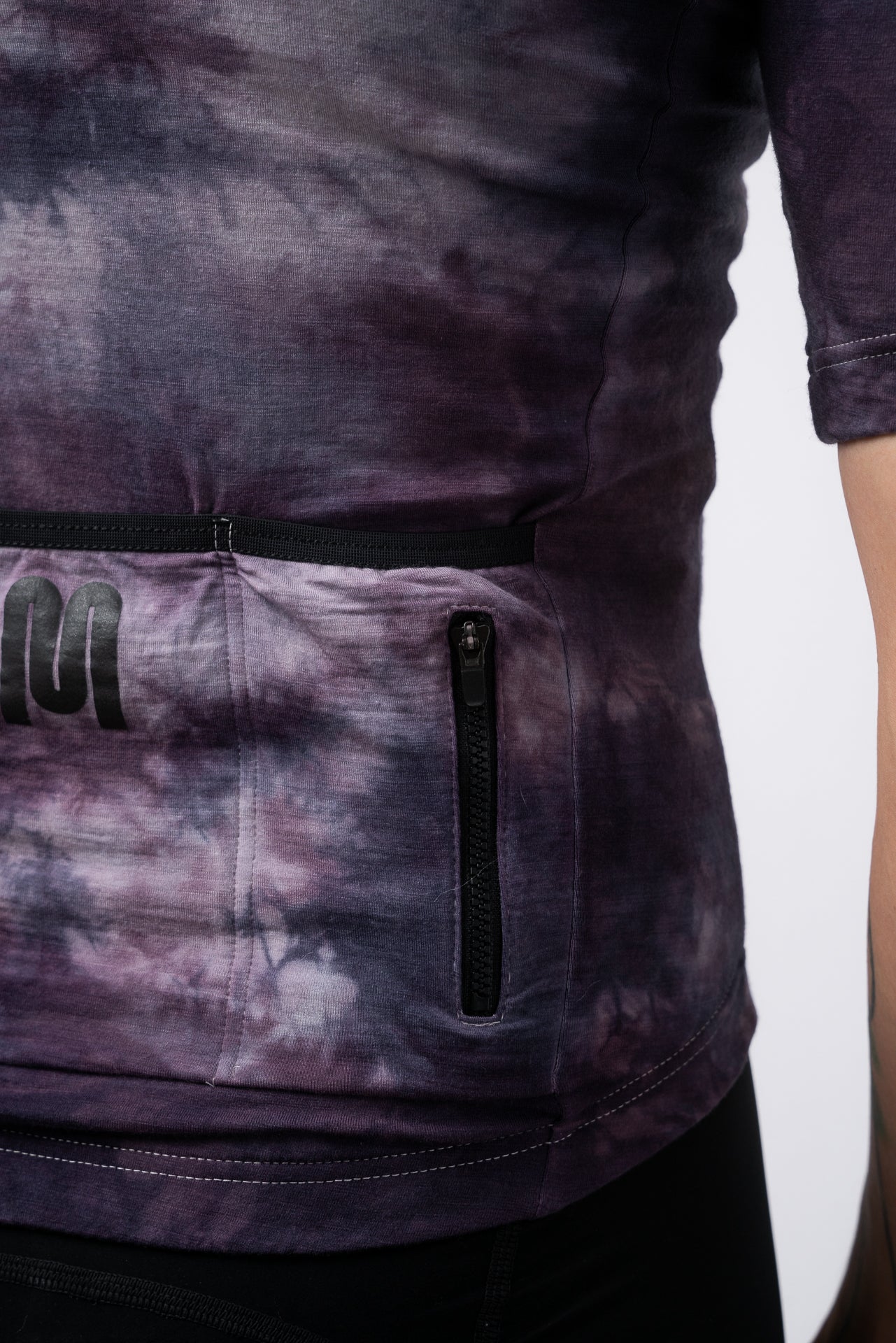 Dámský žerzej Logwood z přírodního barviva z merino vlny s dlouhým rukávem